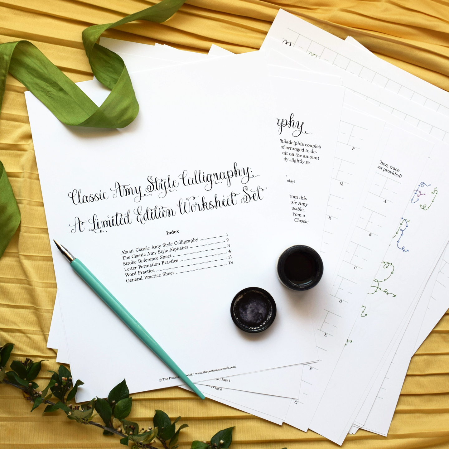 This 18-page printable worksheet set will teach you how to make loopy and playful Classic Amy Style calligraphy!